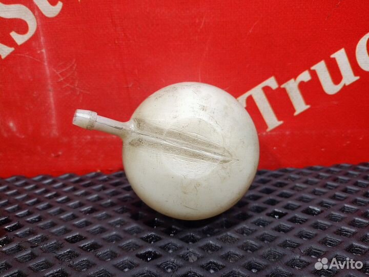 Бачок главного цилиндра сцепления