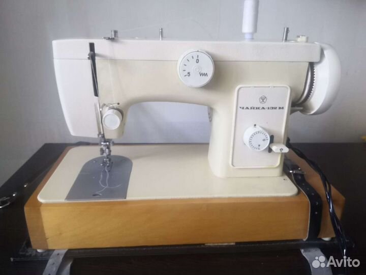 Швейная машина Чайка 132 М