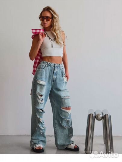 Джинсы женские широкие