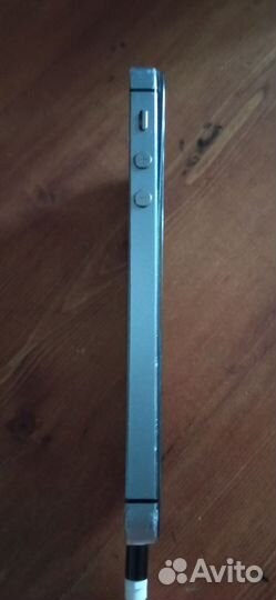 iPhone 5S, 16 ГБ