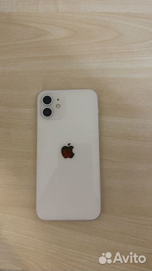 iPhone 12, 64 ГБ