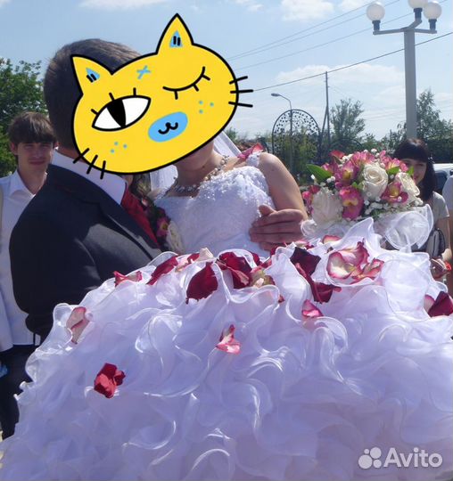 Свадебное платье
