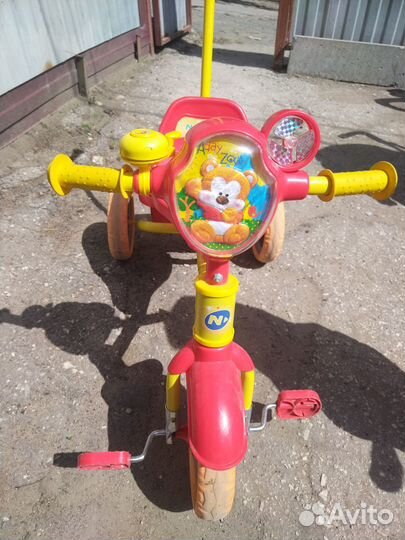 Детский трехколесный велосипед