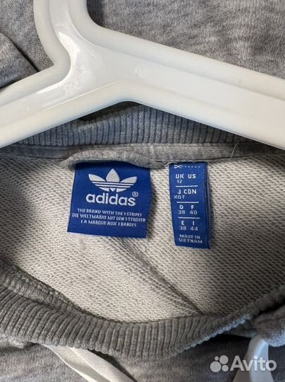 Спортивный костюм adidas