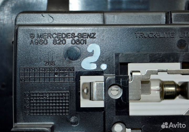 Салонный осветитель mercedes-benz Actros MP4 1842
