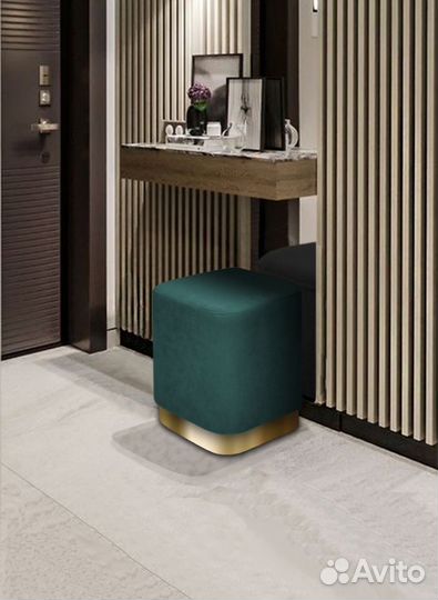 Пуфик эксклюзивный велюр с металлическим изножьем