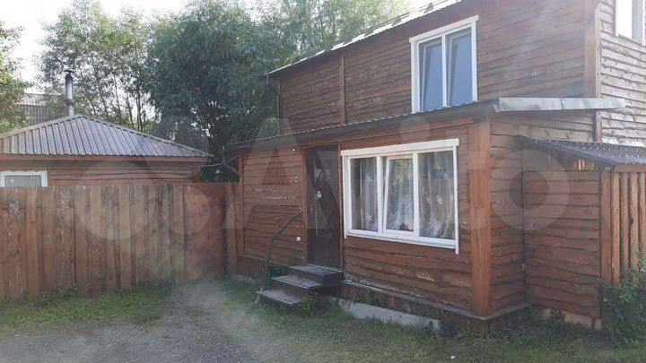 Дом 100 м² на участке 3 сот.