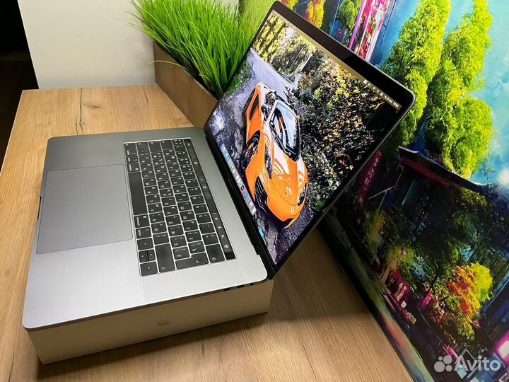 Macbook pro 15 2019 i7 16gb