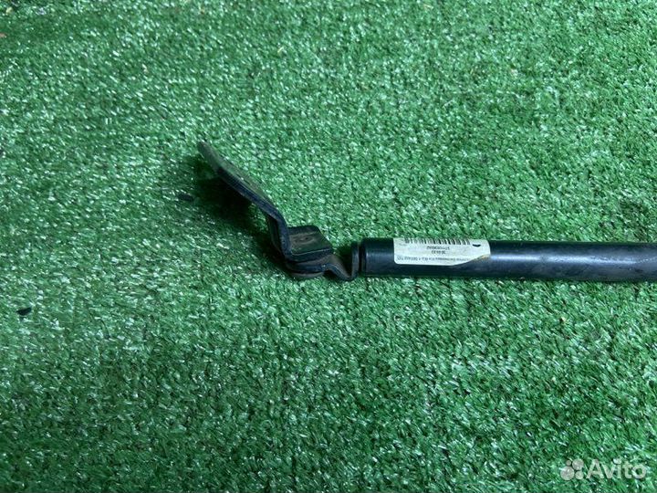 Амортизатор багажника Kia Rio 1