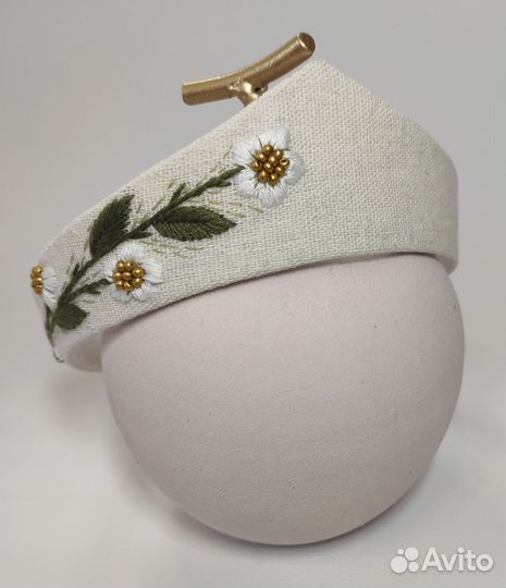 Ободок с вышивкой ручной работы