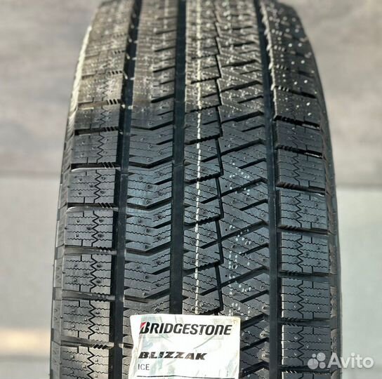 Bridgestone Blizzak Ice 225/55 R16