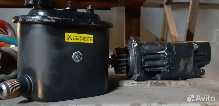 Продам насос гур, ступицы, коробку и мотор Камаз