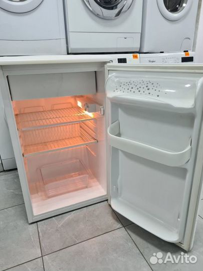 Холодильник мини Zanussi85 см