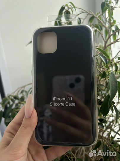 Оригинальный чехол iPhone 11