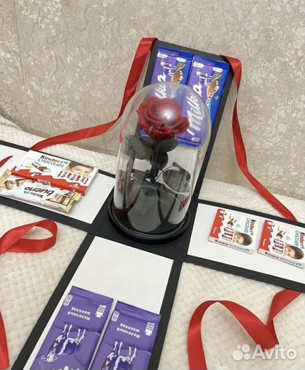 Роза в колбе