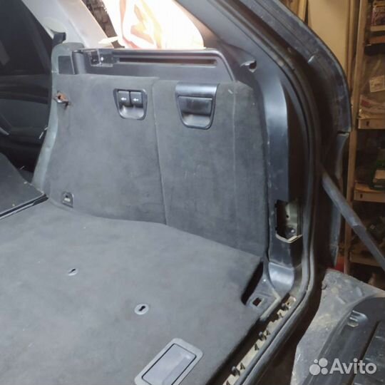 Bmw x5 е53 обшивка багажника