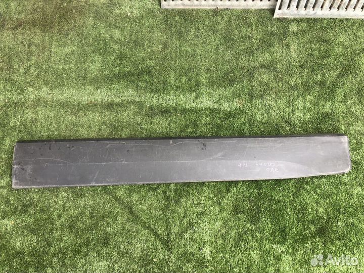 Молдинг передней правой двери форд экоспорт