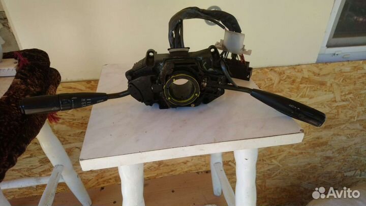 Подрулевой переключатель Toyota Carina E