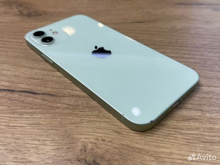 iPhone 12, 64 ГБ