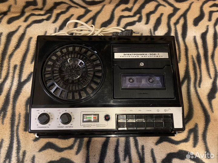 Магнитофон кассетный Электроника-302-1