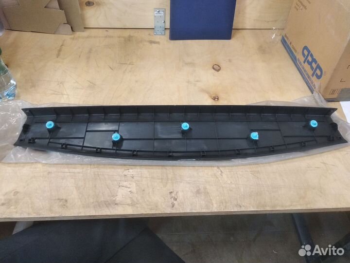 Внутренняя панель багажник Santa Fe новая оригинал