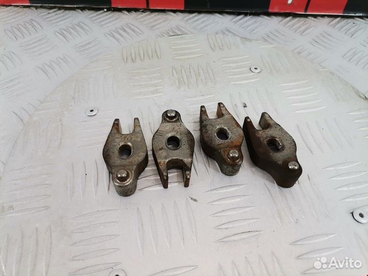 Крепление форсунки Ford Focus рест. 2003 1135717