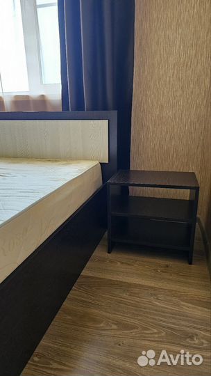 Кровать двухспальная с матрасом 160 200 + 2 тумбы