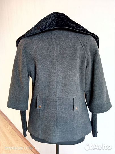 Пальто женское 46разм, укороченное Турция