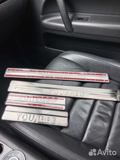 Накладки на пороги touareg NF