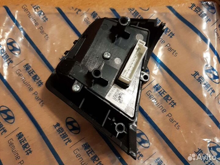 Накладка правая на руль Hуndai Creta