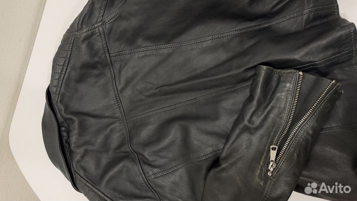 Бомбер куртка ветровка парка