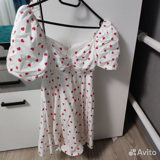 Продается платья