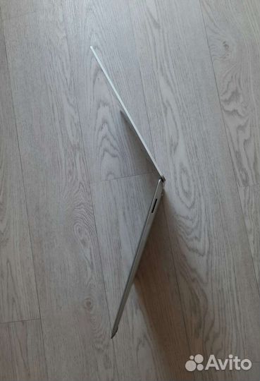 Microsoft surface laptop 2K i5-8350 8/256 Nvme