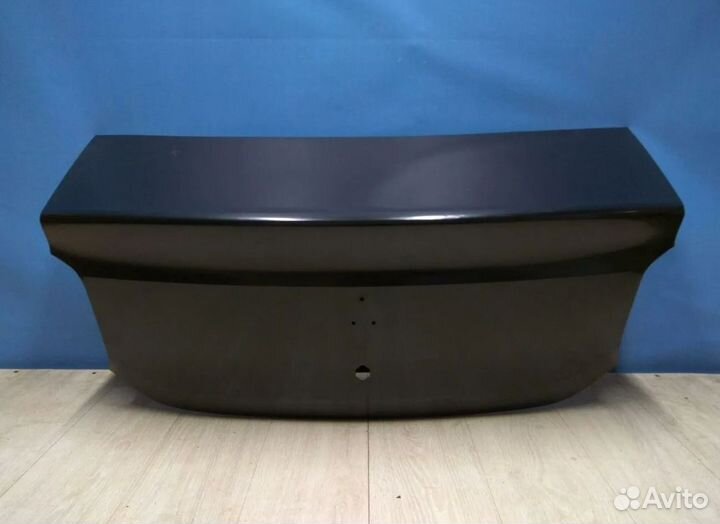 Новая крышка багажника Renault logan 2