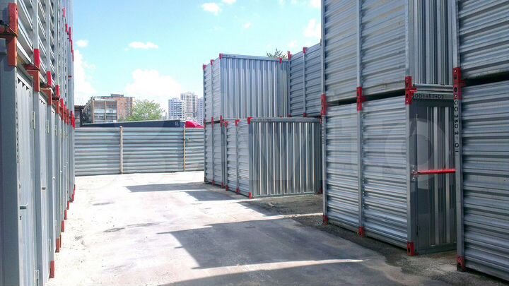 Склад для хранения вещей из кладовки