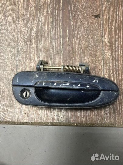 Ручка двери внешняя передняя правая Mazda 626 GF