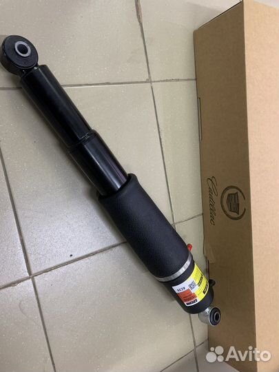 Амортизатор задний Cadillac Escalade GMT800 GMT900