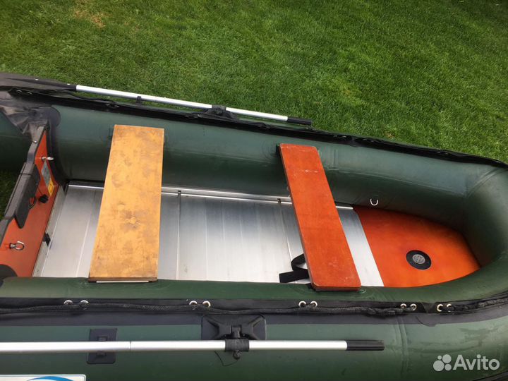 Лодка stingray 320