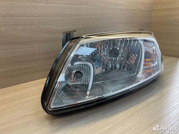 Фара передняя левая LADA Granta
