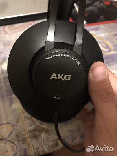 Наушники закрытые AKG K52 18-20000Гц, 32 Ома