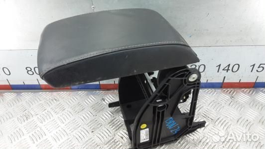 Подлокотник центральный skoda octavia A7 (BDN24IX0