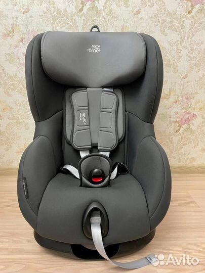 Автокресло britax romer trifix2 i size