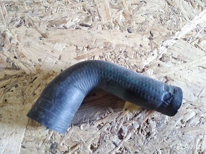 Патрубок системы охлаждения Mercedes Sprinter 903