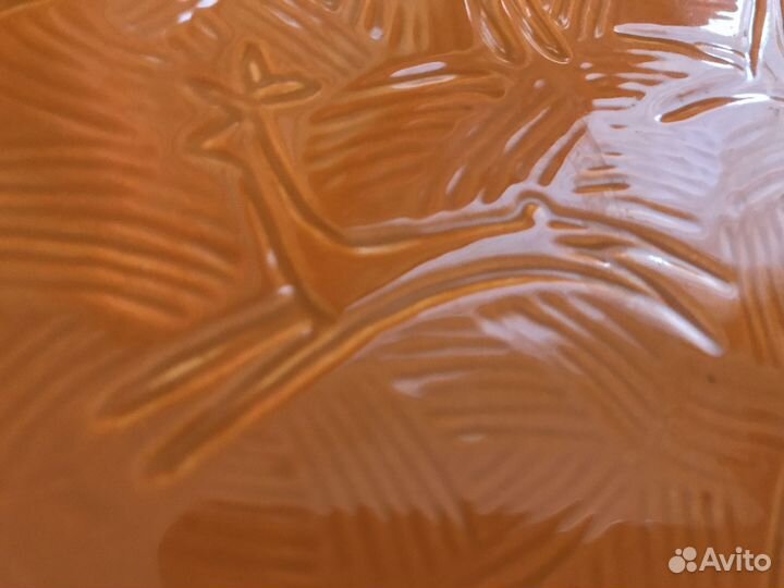 Фаянсовые тарелки 