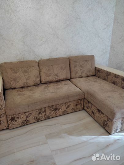 Угловой диван бу