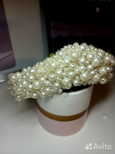 Кокошник из жемчуга ручной работы