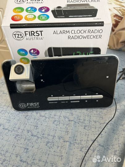 Часы с будильником