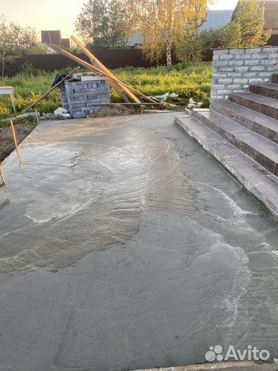 Бригада строителей