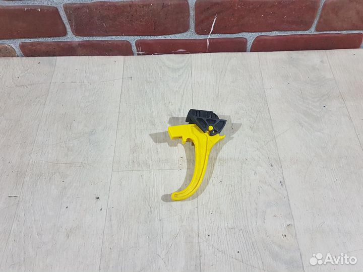 Рычаг открывания капота Fiat albea