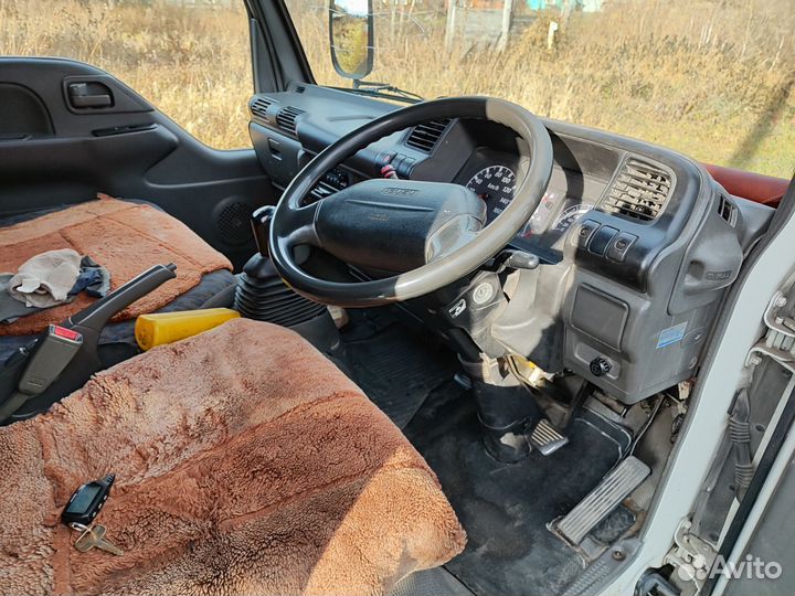 Бортовой грузовик Isuzu Elf, 2002